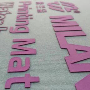 프린팅 페이스트를 바른 데님을 다림질할 때 온도는 몇 도로 설정해야 할까요?